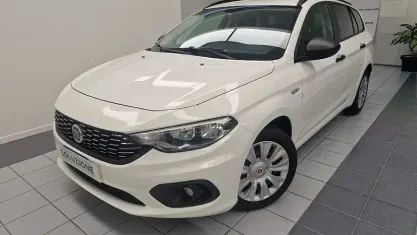 Używany Fiat Tipo Easy 120 KM (88 kW) 2018 Biały Van