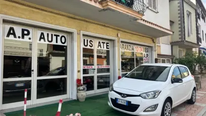 Usata Hyundai i20 Classic 84 CV (61 kW) 2015 Bianco Berlina