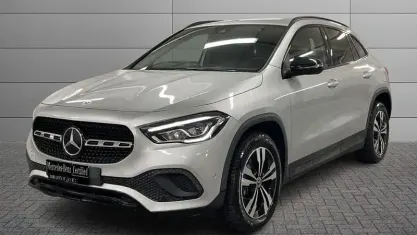 Usata Mercedes GLA200 Premium 150 CV (110 kW) 2021 Nero SUV