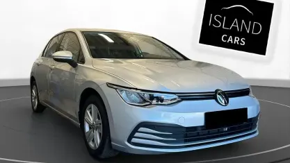 Usata VW Golf VIII Life 110 CV (80 kW) 2021 Grigio Berlina