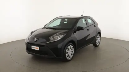 Usata Toyota Aygo X Active 72 CV (52 kW) 2025 Nero SUV