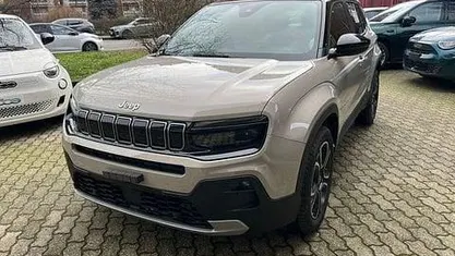 Usata 2025 Jeep Avenger Altitude SUV | 22.490 € (Buon prezzo)