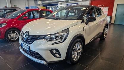 Occasion Renault Captur Intens 116 PK (85 kW) 2020 Beige SUV