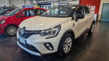 Usata Renault Captur Intens 116 CV (85 kW) 2020 Beige SUV
