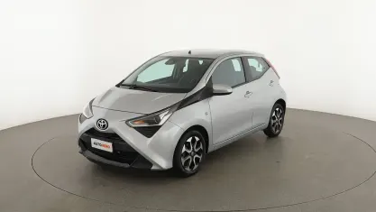 Second-hand Toyota Aygo 72 CP (52 kW) 2021 Argintiu Hatchback