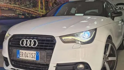 Bianco Usata 2013 Audi A1 Sportback Due volumi | 7500 € (Buon prezzo)