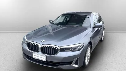 Blu Usata 2020 BMW 520 Luxury Line Station wagon | 28.900 € (Buon prezzo)