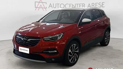 Usata Opel Grandland X Ultimate 131 CV (96 kW) 2019 Rosso con tetto bianco metallizzato SUV