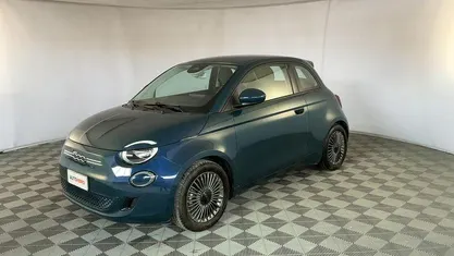 Usata Fiat 500e Icon 86 kW (118 CV) 2023 Blu Utilitaria