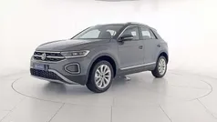 Indium grey metallizzato nero Nuova 2025 VW T-Roc Style SUV | 27.400 € (Ottimo prezzo)