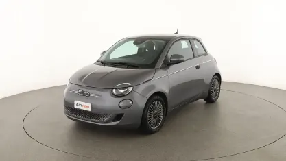 Usata Fiat 500e Icon 86 kW (118 CV) 2021 Grigio Utilitaria