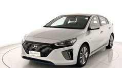 Argento Usata 2017 Hyundai Ioniq Style Due volumi | 10.400 € (Ottimo prezzo)