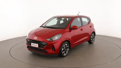 Usata Hyundai i10 67 CV (49 kW) 2023 Rosso Utilitaria
