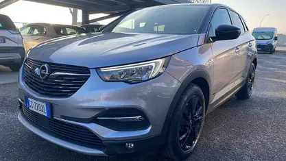 Usata Opel Grandland X Design Edition 181 CV (133 kW) 2021 Argento SUV