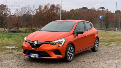 Arancione Usata 2022 Renault Clio V Equilibre Tre volumi | 15.500 € (Super prezzo)