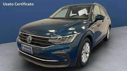 Usata VW Tiguan Life 131 CV (96 kW) 2021 Blu/azzurro SUV
