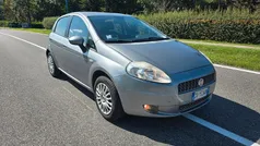 Grigio Usata 2010 Fiat Grande Punto Due volumi | 2750 € (Buon prezzo)