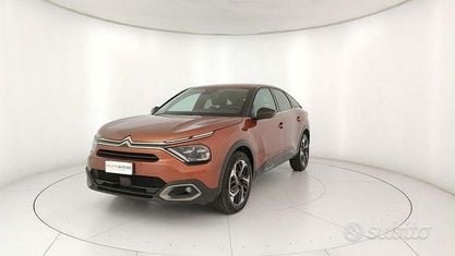 Begagnad Citroën C4 Shine 131 HK (96 kW) 2022 Orange Sedan