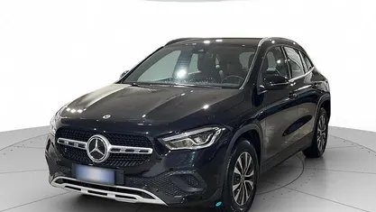 Usata Mercedes GLA250 Business 160 CV (117 kW) 2021 Nero SUV