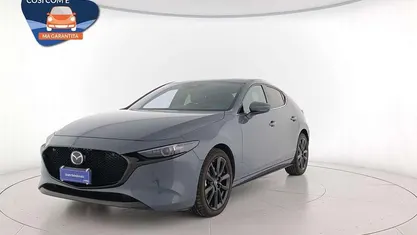 Usata Mazda 3 Exclusive 186 CV (136 kW) 2023 Grigio metallizzato scuro Berlina