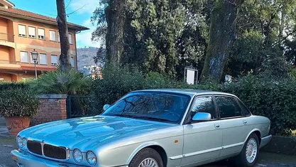 Usata Jaguar XJ8 Executive 237 CV (174 kW) 1998 Berlina