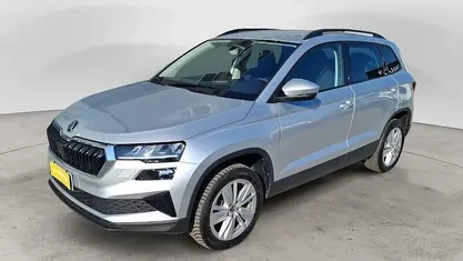 Usata 2024 Skoda Karoq Executive SUV | 24.500 € (Buon prezzo)
