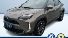 Bronzo metallizzato Usata 2022 Toyota Yaris Hybrid Trend | 22.500 € (Buon prezzo)