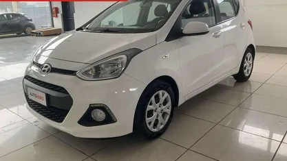 Bianco Usata 2014 Hyundai i10 Due volumi | 8799 € (Buon prezzo)