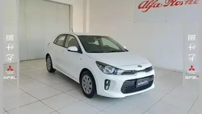 Usata Kia Rio Active 101 CV (74 kW) 2017 Bianco Utilitaria