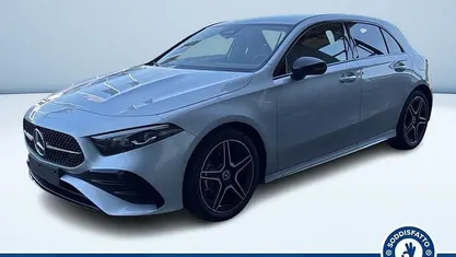 Grigio metallizzato Nuova 2025 Mercedes A180 Advanced Plus Tre volumi | 38.200 € (Buon prezzo)