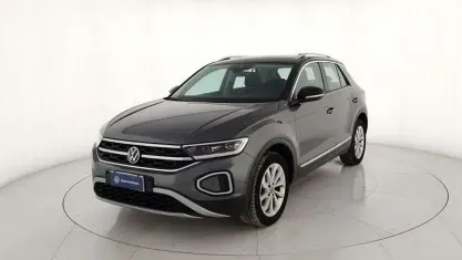 Usata VW T-Roc Style 116 CV (85 kW) 2025 Grigio SUV