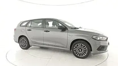 Usata Fiat Tipo Cross 131 CV (96 kW) 2023 Verde Station wagon