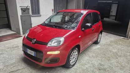 Usata Fiat Panda 69 CV (50 kW) 2016 Rosso Utilitaria