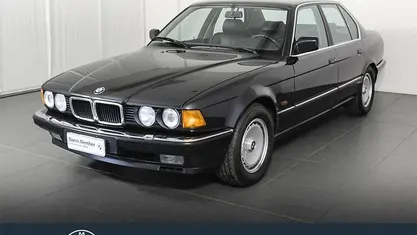 Usata BMW 750 Efficient Dynamics 292 CV (214 kW) 1988 Nero Berlina