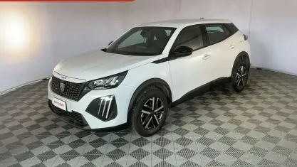 Usata Peugeot 2008 Style 101 CV (74 kW) 2025 Bianco SUV