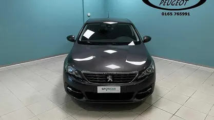 Usata Peugeot 308 Active 131 CV (96 kW) 2021 Grigio Utilitaria
