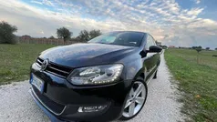 Usata 2011 VW Polo Highline Tre volumi | 5900 € (Buon prezzo)