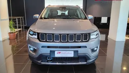 Usado Jeep Compass 140 HP (102 kW) 2018 Cinzento SUV