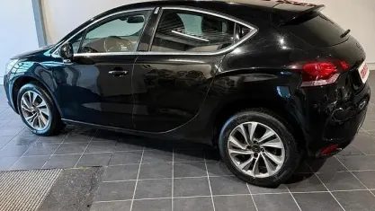 Usata DS Automobiles DS4 114 CV (83 kW) 2012 Nero Berlina