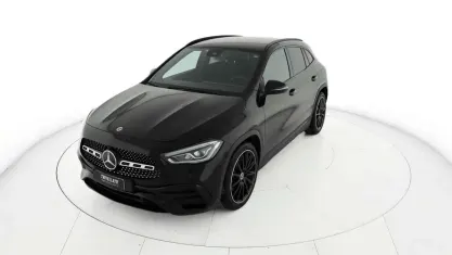 Usata Mercedes GLA200 Premium 150 CV (110 kW) 2023 Nero SUV