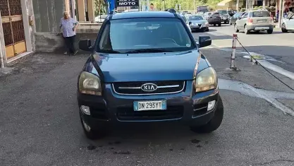 Usata Kia Sportage Active 140 CV (102 kW) 2008 Grigio SUV