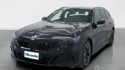 Ny BMW i5 M Sport 250 kW (340 HK) 2025 Svart Kombi