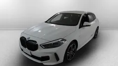 Alpin white pastello Usata 2021 BMW 118 M Sport Due volumi | 27.900 € (Buon prezzo)