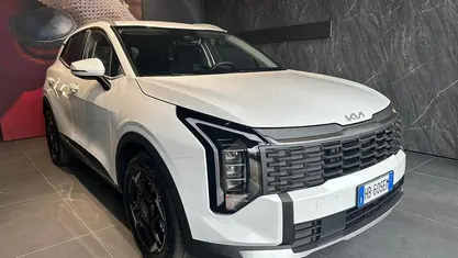 Grigio Nuova 2025 Kia Sportage SUV | 26.900 € (Buon prezzo)