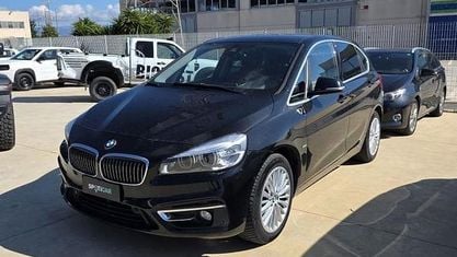 Usata BMW 216 Active Tourer Comfort Edition 116 CV (85 kW) 2017 Blu Monovolume
