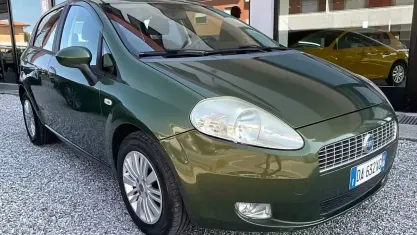 Usata Fiat Grande Punto Emotion 120 CV (88 kW) 2006 Verde Utilitaria