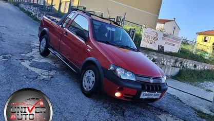 Rosso Usata 2009 Fiat Strada Pick-up | 7490 €