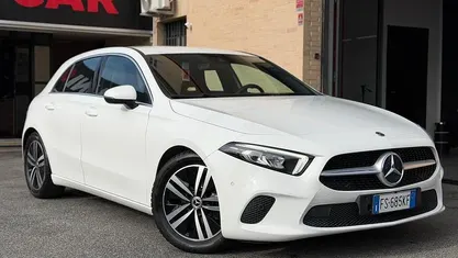 Usata Mercedes A180 116 CV (85 kW) 2019 Bianco Berlina