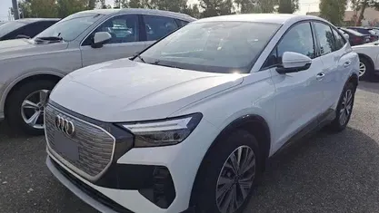 Usata Audi Q4 e-tron 210 kW (286 CV) 2024 Bianco SUV