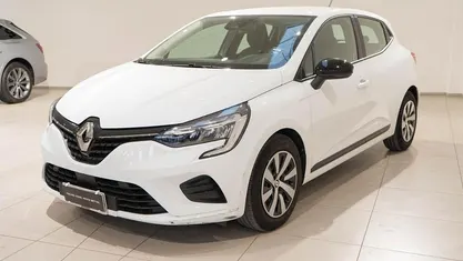 Usata Renault Clio V Equilibre 101 CV (74 kW) 2022 Berlina
